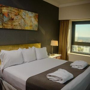 Premium King Suite